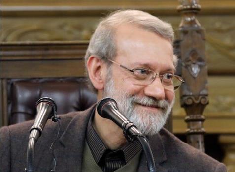 لاریجانی فردی فراجناحی است