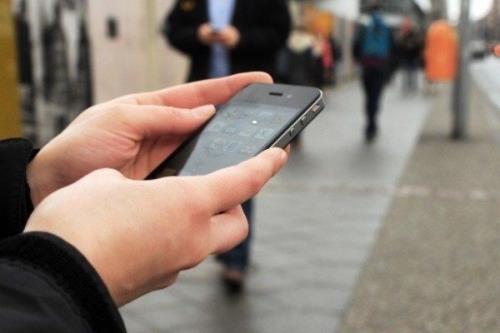 انتشار تصاویر متهم سرقت موبایل برای شناسایی شکات در کرج