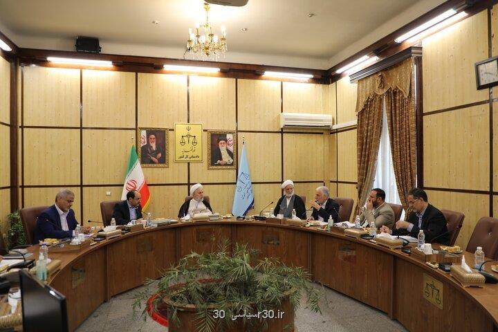 آزادی ۹۰۰ نفر از زندان اوین با ارفاقات قانونی